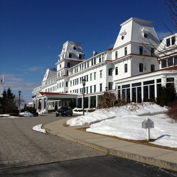 Photo taken at Wentworth by the Sea, A Marriott Hotel &amp; Spa by Beth B. on 2/14/2013