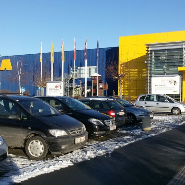 รูปภาพถ่ายที่ IKEA โดย Maximiliano Alonso D. เมื่อ 1/31/2015
