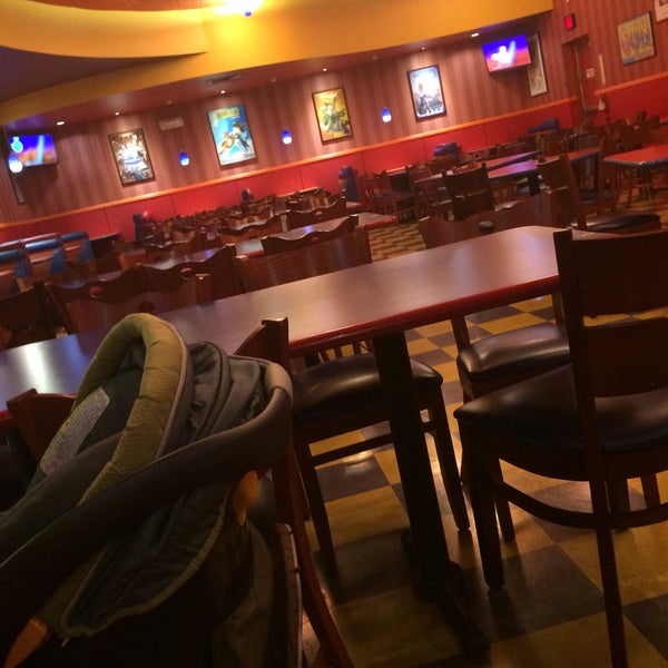 John's Incredible Pizza Sycamore CanyonCanyon Springs 28 tips from