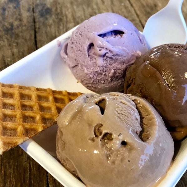 Das Foto wurde bei Jeni&#39;s Splendid Ice Creams von Khozeima F. am 9/30/2019 aufgenommen