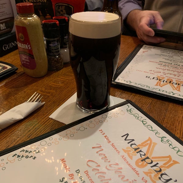 รูปภาพถ่ายที่ Murphy&#39;s Grand Irish Pub โดย Dave D. เมื่อ 12/21/2019