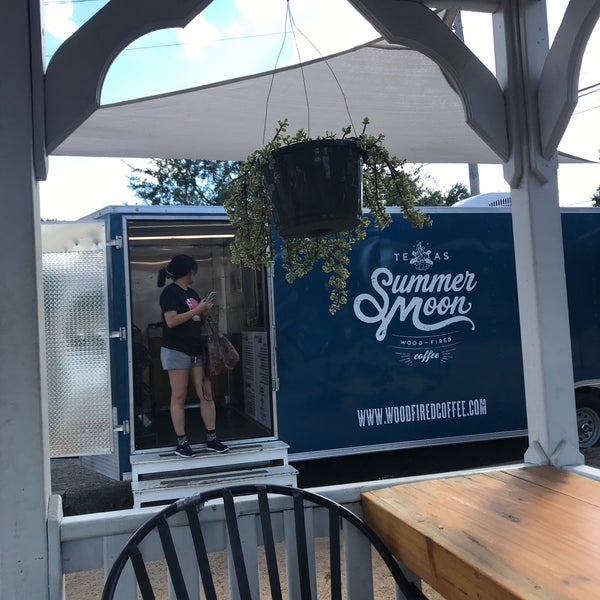 Photo taken at Summer Moon Coffee Trailer by Raymond L. on 9/1/2018