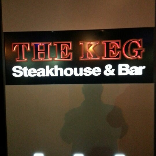Das Foto wurde bei The Keg Steakhouse + Bar - Esplanade von Curtis M. am 10/27/2012 aufgenommen