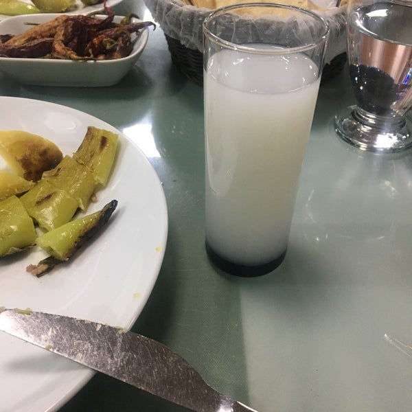 Foto tirada no(a) Şelale Restaurant por Bekir Ç. em 12/19/2019
