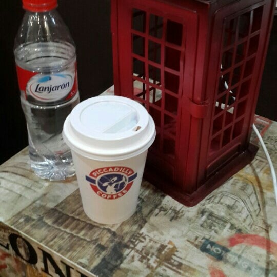 Photo taken at Piccadilly Coffee by ayşe ö. on 10/20/2015