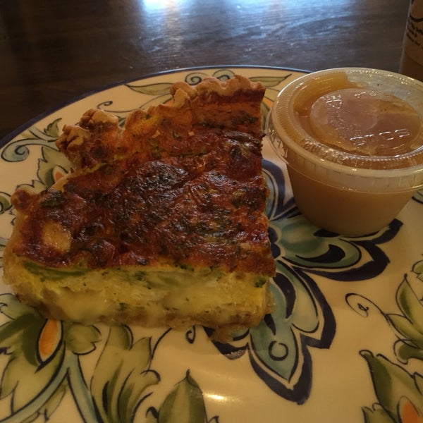 The caramel frappucino and broccoli and cheese quiche is delicious!