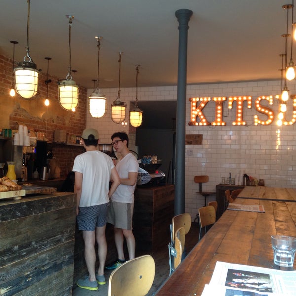 8/19/2015 tarihinde dawn.in.newyorkziyaretçi tarafından Kitsuné Espresso Bar Artisanal'de çekilen fotoğraf