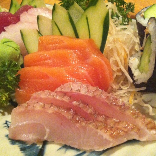 Photo taken at Restaurante Sapporo - Itaim Bibi by Alcione Y. on 2/16/2013