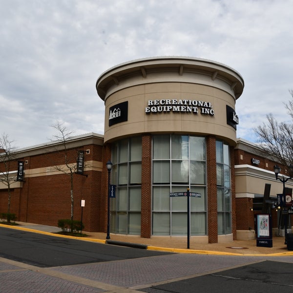 REI Sporting Goods Retail in Fairfax