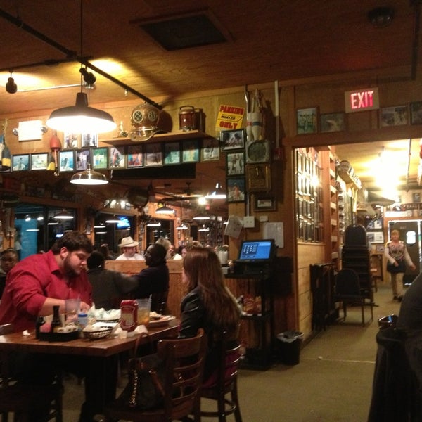 Photo taken at Original Oyster House by Donna C. on 2/10/2013