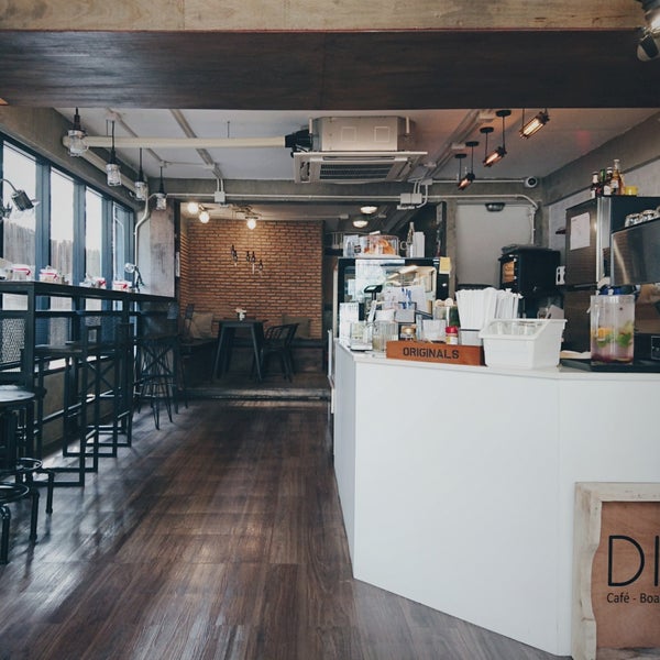 รูปภาพถ่ายที่ Dice! Cafe โดย GobbO G. เมื่อ 2/7/2018
