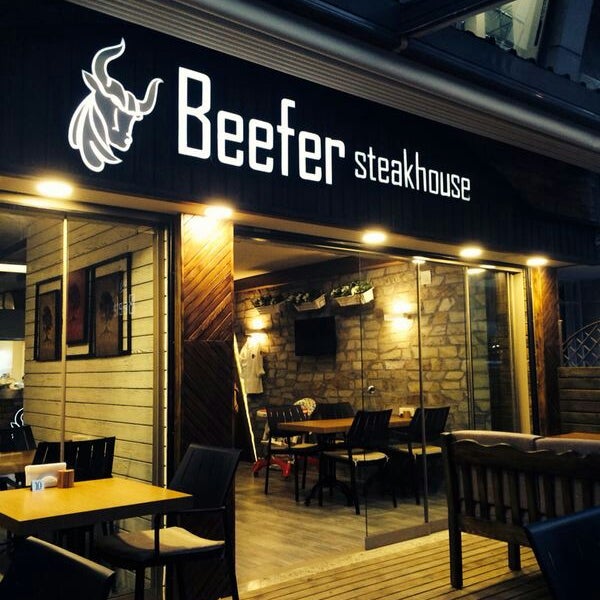 Photo taken at Beefer Steakhouse by Nazlıcan D. on 7/31/2014