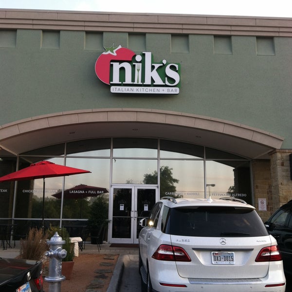 Nik's Italian Kitchen & Bar - Italian Restaurant
