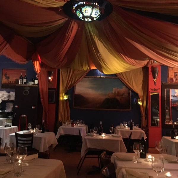 รูปภาพถ่ายที่ Morocco&#39;s Restaurant โดย Princess Susannah G. เมื่อ 12/4/2016