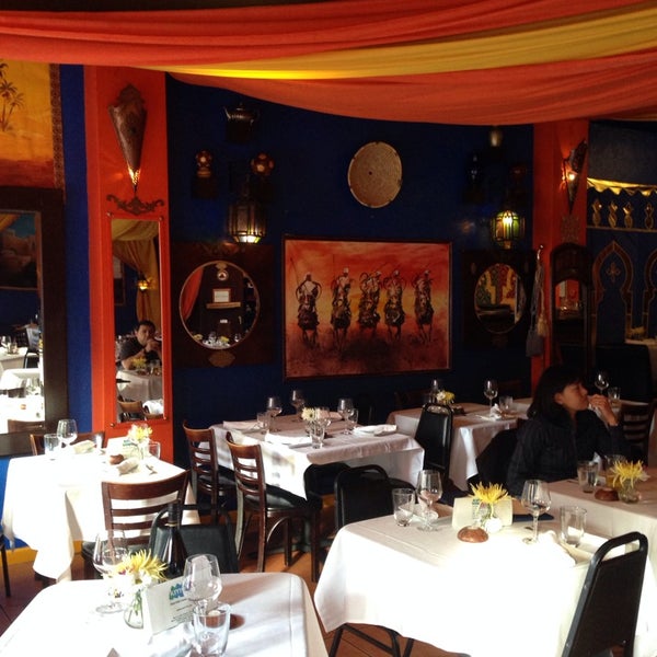 รูปภาพถ่ายที่ Morocco&#39;s Restaurant โดย Princess Susannah G. เมื่อ 4/5/2014