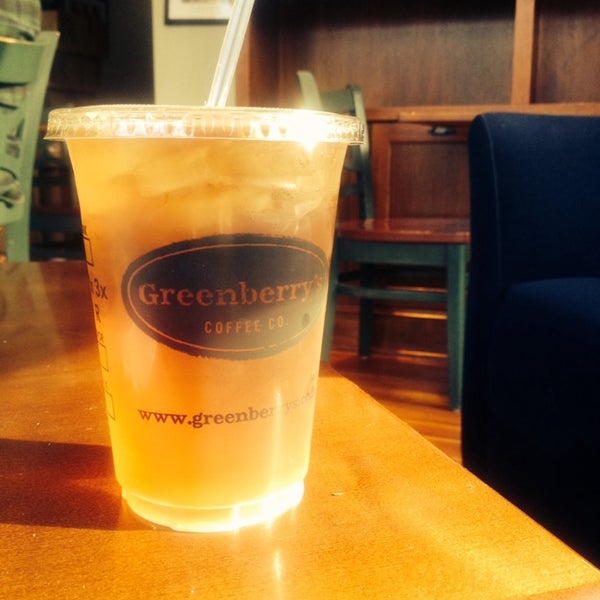 10/30/2013にLinda H.がGreenberry&#39;s Coffee Co.で撮った写真