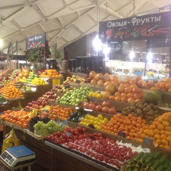 Das Foto wurde bei Danilovsky Market von roma i. am 1/31/2015 aufgenommen