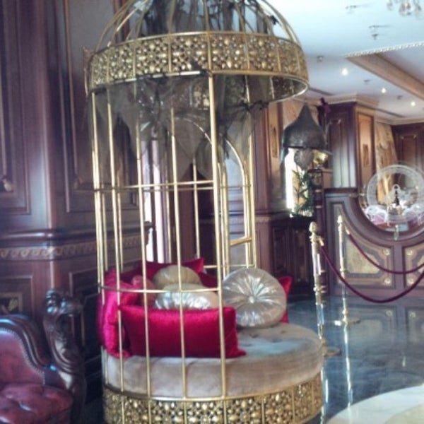 Photo taken at Ottoman&#39;s Life Boutique Hotel by Mesut K. on 10/22/2015