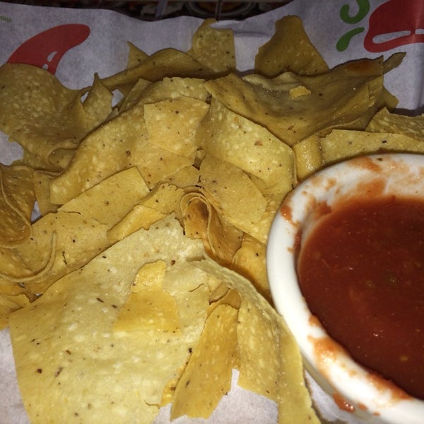 Sit in hi-tops by the bar=free chips and salsa!