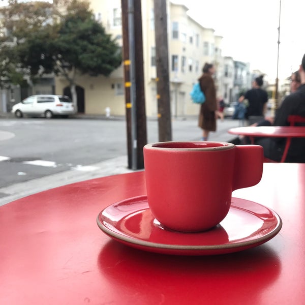 Photo prise au Linea Caffe par Nader F. le11/1/2018