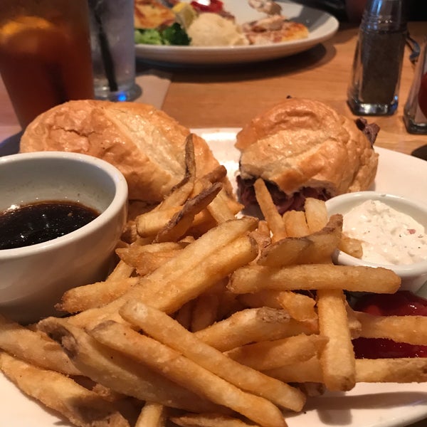 Photo taken at BJ&#39;s Restaurant &amp; Brewhouse by Kasey T. on 7/9/2017