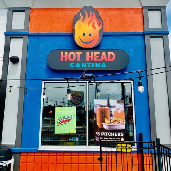 7/31/2021 tarihinde Melanie R.ziyaretçi tarafından Hot Head Burritos'de çekilen fotoğraf
