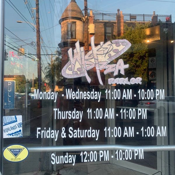 Wick's Pizza Parlor & Pub Pizzeria in Louisville