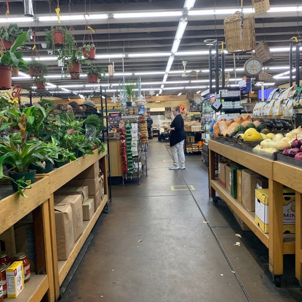 Paul's Fruit Market East Louisville 6 tips