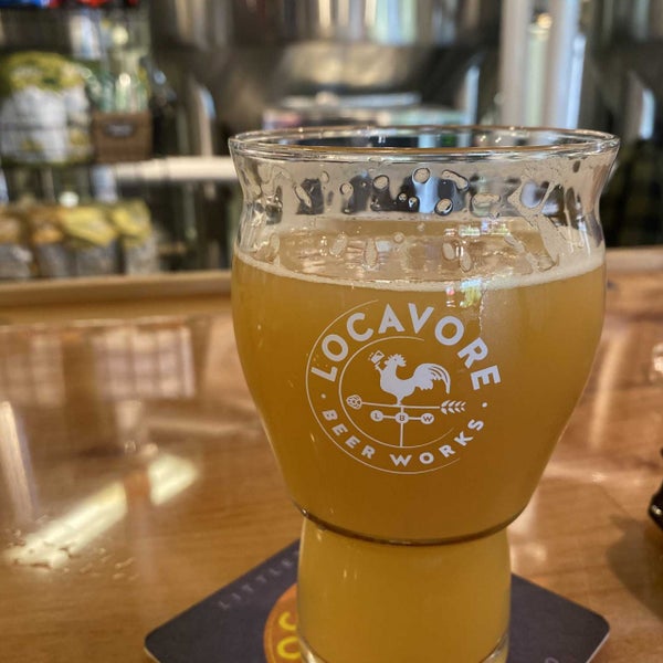 Photo taken at Locavore Beer Works by Steph G. on 7/30/2022
