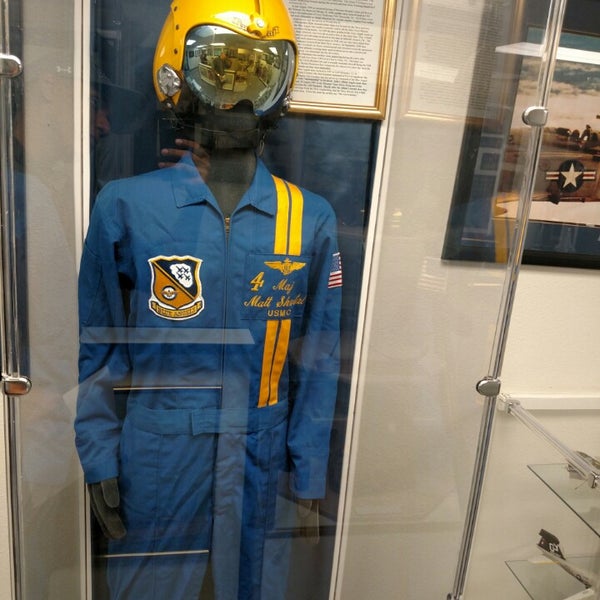 3/26/2015에 Guilherme M.님이 Flying Leatherneck Aviation Museum에서 찍은 사진