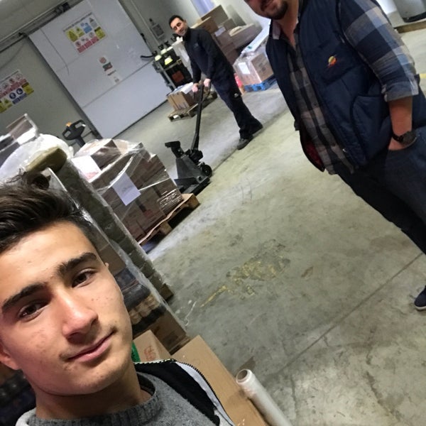 Burger King Ten Dogum Gununu Evde Geciren Cocuklara Parti Surprizi Pazarlamasyon