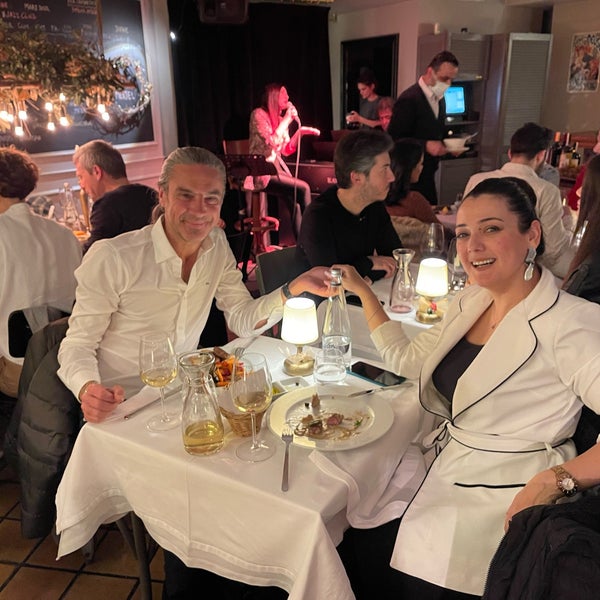 3/25/2022 tarihinde Kaan YABAŞ®💫 A.ziyaretçi tarafından Divine Brasserie &amp; Jazz Club'de çekilen fotoğraf