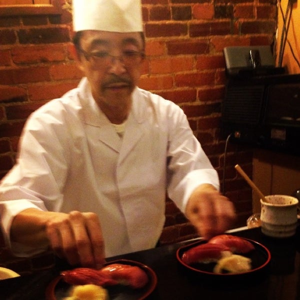 3/1/2014 tarihinde Nick 🍾 F.ziyaretçi tarafından Sushi Capitol'de çekilen fotoğraf