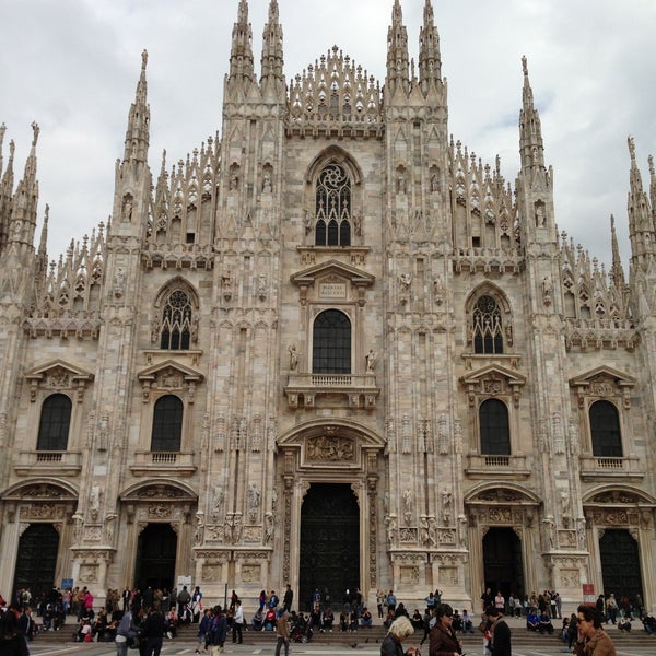 5/1/2013 tarihinde Toshiyuki K.ziyaretçi tarafından Duomo di Milano'de çekilen fotoğraf