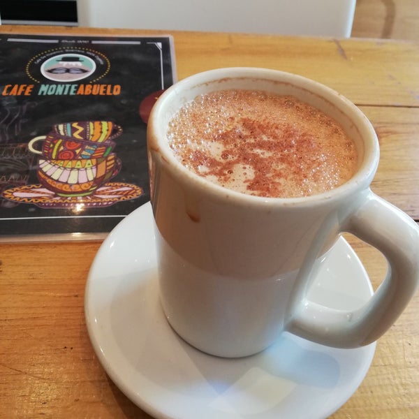 11/5/2018에 Edgardo D.님이 Café Monteabuelo에서 찍은 사진