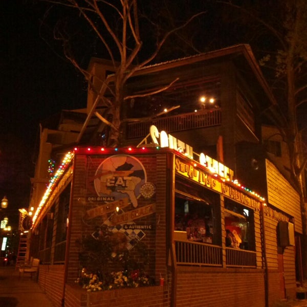 4/11/2013 tarihinde Kym S.ziyaretçi tarafından South Street Restaurant'de çekilen fotoğraf