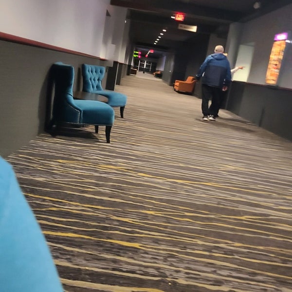 Monticello 15 Theatre 10 tips from 674 visitors