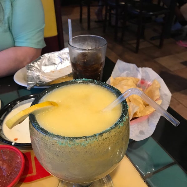Foto scattata a Pancho Villa Mexican Restaurant da Brian E. il 8/28/2021