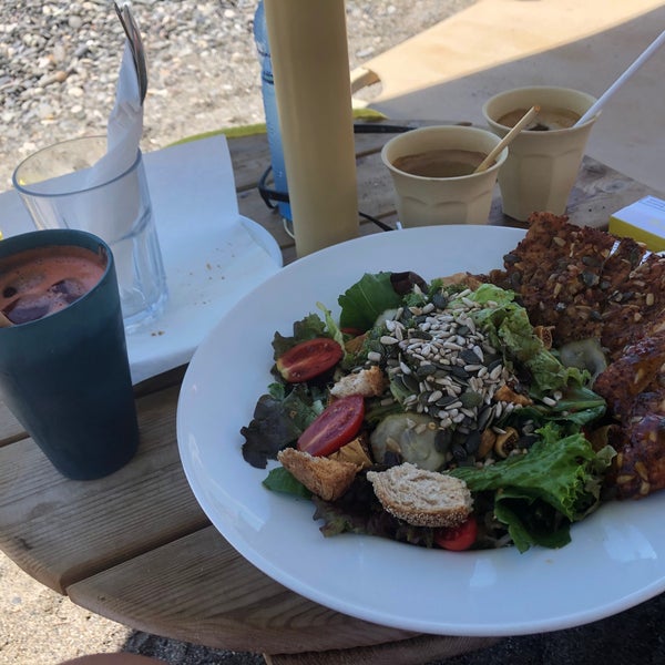 Really good cocktails, nice food & Homemade juices. Pic: chicken salad and Exotica juice