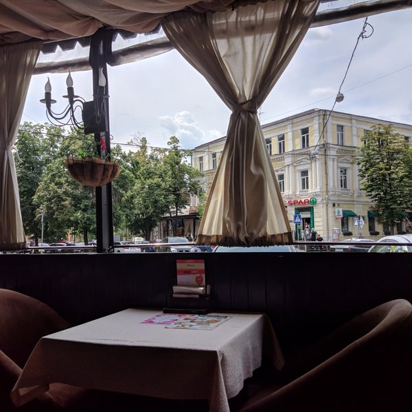 Снимок сделан в One 2 One Lounge &amp; Restaurant пользователем Oleksii K. 7/6/2018