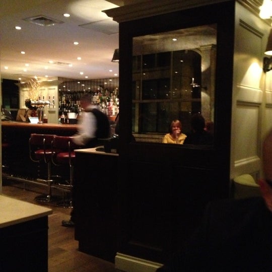12/1/2012 tarihinde robert y.ziyaretçi tarafından Chiswell Street Dining Rooms'de çekilen fotoğraf