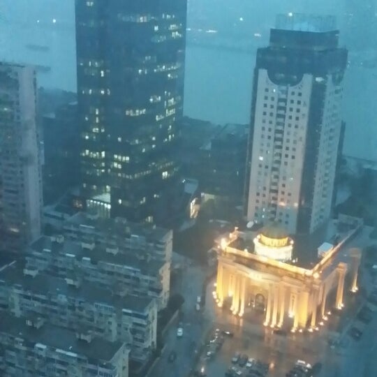 Photo taken at The Eton Hotel Shanghai (裕景大饭店) by robert y. on 3/12/2014