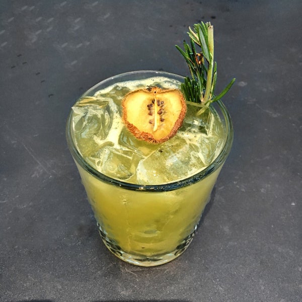 Nice kiwi cocktail