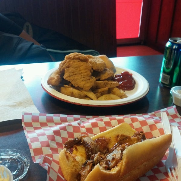 Chicken N More Southern Food Restaurant in Spokane