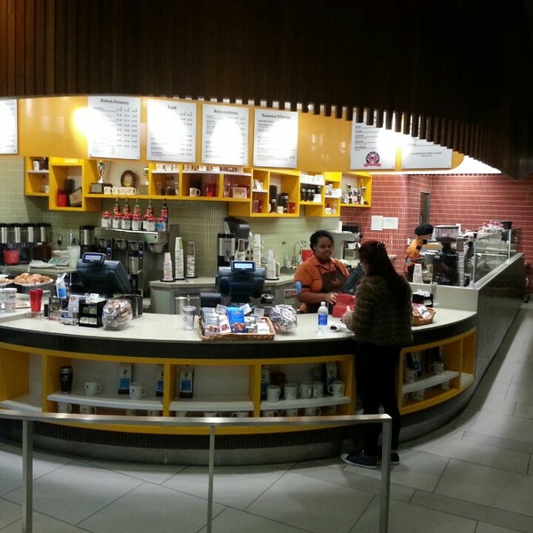 3/11/2013에 Andrew G.님이 Klatch Coffee에서 찍은 사진