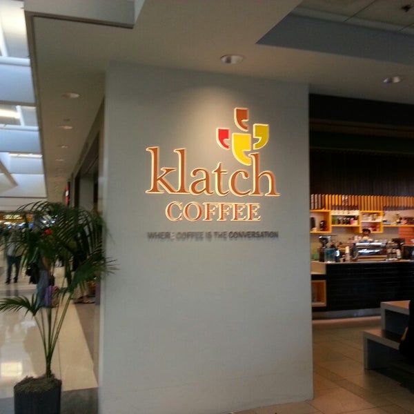 3/8/2013 tarihinde Andrew G.ziyaretçi tarafından Klatch Coffee'de çekilen fotoğraf