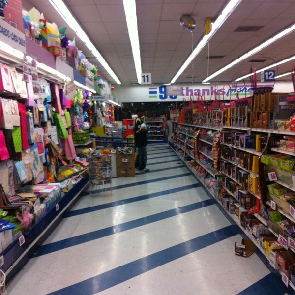 Магазин по 99 центов в нью-йорке. Дешевый магазин 99 центов в америке сша. Магазин 2cent иваново. 4 99 центов. Discounter в сша.