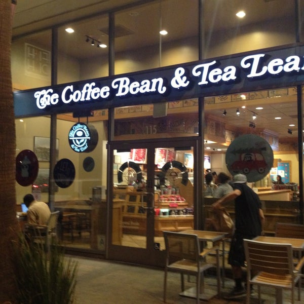 11/8/2013にNadeem B.がThe Coffee Bean &amp; Tea Leafで撮った写真