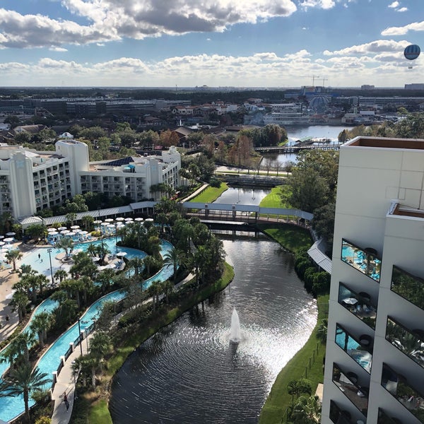 Photo taken at Hilton Orlando Buena Vista Palace Disney Springs Area by Charlie M. on 1/2/2019