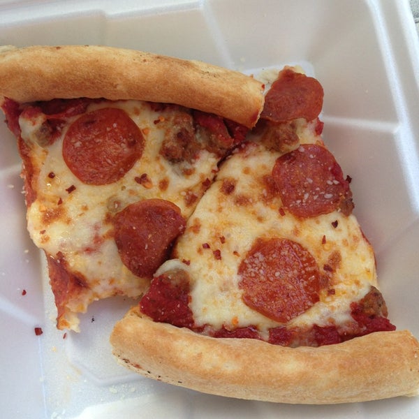 best sausage & pepperoni pizza on the south side.